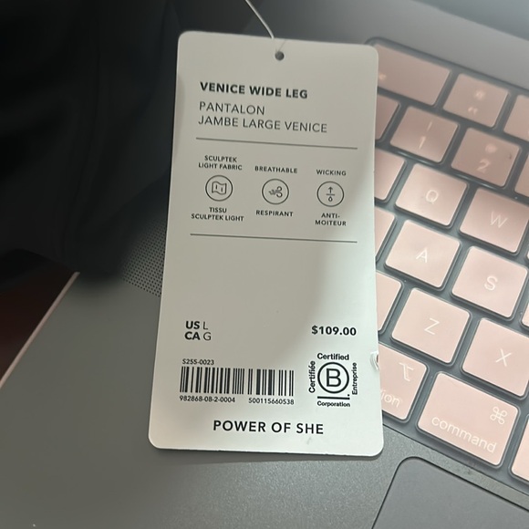 NWT Athleta Venice Wide Leg || Black - Picture 10 of 16